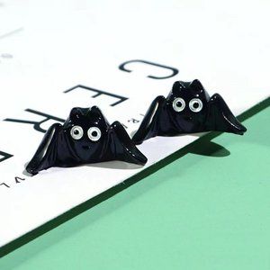 Halloween resin trinkets - two simulated bats